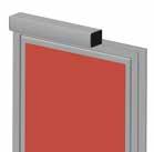 Het frameprofiel is aan de binnenkant voorzien van speciale holtes voor de huisvesting van de wrijvingspakking ontworpen voor de koppeling op het tegenprofiel.
