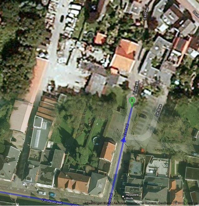 Detailopname van het plangebied. Het plangebied wordt met de gele contour aangeduid. Alle gebouwen in het plangebied worden gesloopt. 3.