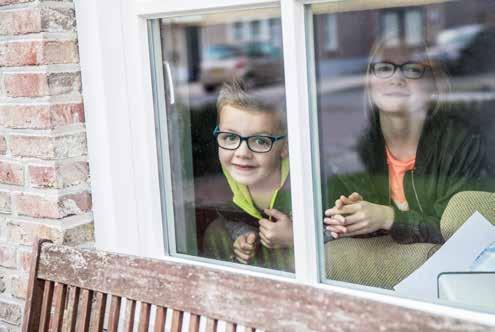 Er zijn veel paden voor voetgangers en fietsers, waardoor kinderen op een veilige manier door de buurt kunnen bewegen tussen huis en park.