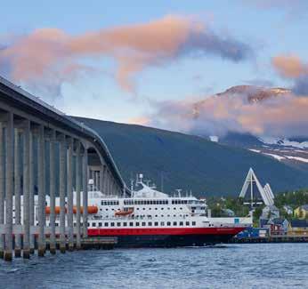 Daarna zetten we onze tocht verder naar Tromsø, de grootste stad van noordelijk Noorwegen en vaak