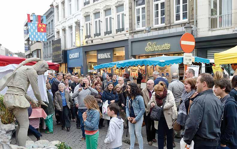 KORTGEKLETST Gezellig kuieren op de Allerheiligenmarkt 1 november is traditioneel een topper met de Allerheiligenbegankenis naar de Allerheiligenkapel op de Allerheiligenberg en de bijhorende