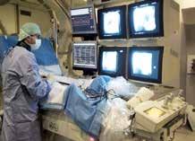 Op de tweede dag van de opname gebeurt de eigenlijke sluiting van het VSD op de hartkatherisatieafdeling.