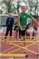 tussenafstand Hoogte ± 50 cm Atletiekunie 19