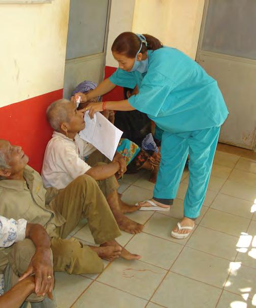Cambodja Stung Treng Kratie Phnom Penh Ratanakiri Mondul Kiri Kampong Cham Svay Rieng De doelstellingen van Eye Care Foundation in het meerjarenbeleidsplan 2011-2015 voor Cambodja zijn: het naar een