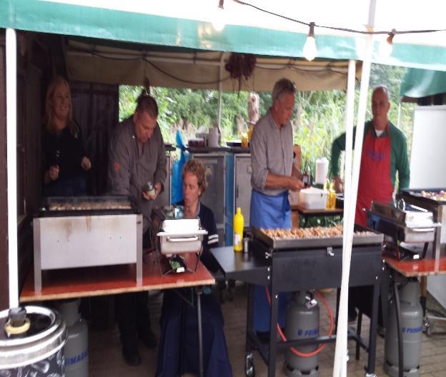 Zomer BBQ In september is voor het eerst een zomer BBQ georganiseerd voor medewerkers van Maasveld.