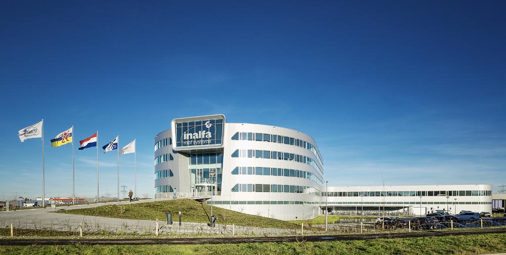 Inalfa Venray, Nederland Gestroomlijnd In 201 won Ibelings van Tilburg architecten samen met Van der Heijden bouw en ontwikkeling de prijsvraag voor het nieuwe hoofdkantoor van Inalfa in Venray.