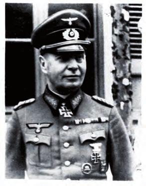 één bataljon bestaat) naar de zuidelijke sector (Dalhem en Neufchateau). Ook brengt hij het Landesschützen-bataljon onder commando van Oberst Heintz.
