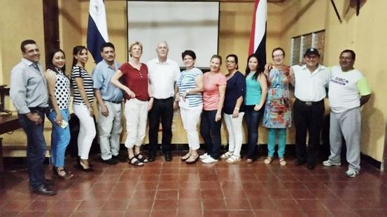 Uitwisselingen Kort bezoek aan La Libertad In december 2016 en begin januari 2017 was Monic Schaapveld voor haar werk in Nicaragua. Zij bracht op 2 en 3 januari een bezoek aan La Libertad.