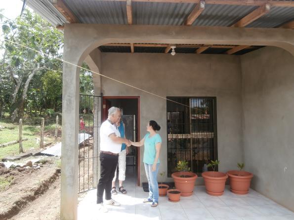 Woningbouw Samen met Sité Woondiensten ondersteunt Doetinchem een kleinschalig woningbouwproject in La Libertad. Sinds 2002 zijn er 38 woningen gebouwd, die via huurkoop afbetaald worden.