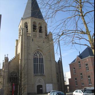 KERKENBELEIDSPLAN MECHELEN: IMPLEMENTATIE KERK DIE IN AANMERKING KOMT VOOR NEVENBESTEMMING Sint-Jozef-Colomakerk: gemeenschapsactiviteiten De Sint-Jozef-Colomakerk blijft in gebruik voor de eredienst