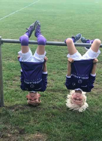 Vandaag weer een lete selectie wat inhoud dat er 9 kinderen gretig zijn om te voetballen.