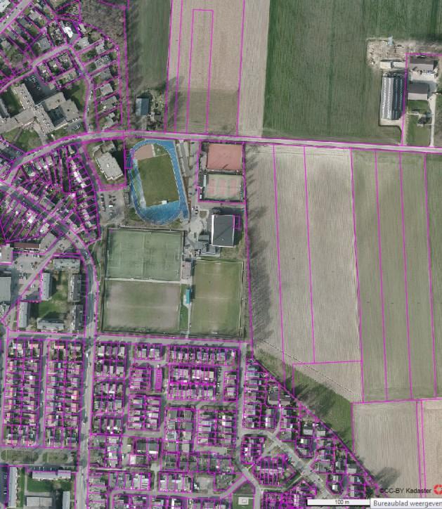 30 bomen geplant worden zonder de ruimtelijke opbouw en de zichtas teveel geweld aan te doen, zoals de nevenstaande afbeelding toont. 2. Landbouwgrond aansluitend aan sportpark Terwaerden.