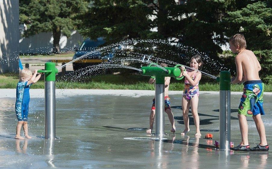 Het water stroomt op een natuurlijk manier naar beneden en kan worden gecombineerd