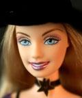 Volgens Mattel heeft deze Barbie met het Mattel-nummer G8539 drie Halloween wensen : 'Wens een avond met een fluweelachtige hemel en een maan die glimt als een briljant.