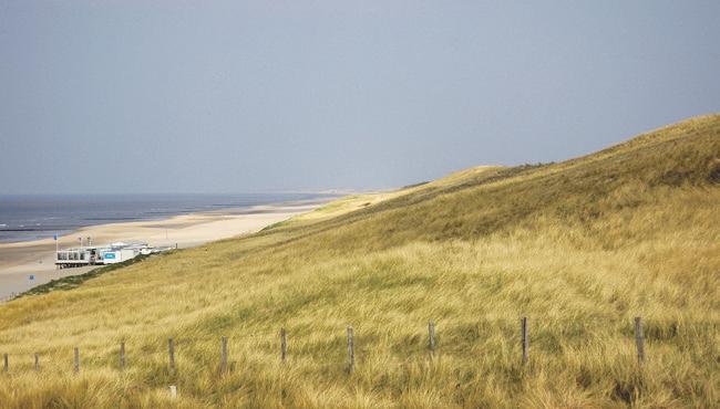 .. ROGERBV b. Dijken vind je langs de kust, daar waar geen duinen zijn.