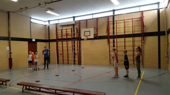 Interview met Rick Vermeulen Onze gymstagiair Irshaad, Fleur en Jorrit uit groep 8 hebben Rick Vermeulen onderworpen aan een vragenvuur. Hieronder leest u het resultaat van het interview.