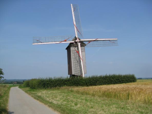 Seniorenwerking Gewest Lier Geachte heer, mevrouw UITNODIGING Hierbij nodigen wij u vriendelijk uit voor onze jaarlijkse reis met als bestemming Oudenaarde en de Vlaamse Ardennen.