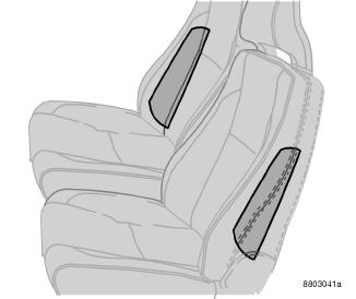 Veiligheid SIPS-airbags WAARSCHUWING! Ingrepen in het SIPS-systeem kunnen storingen in de werking en ernstig letsel veroorzaken. Neem contact op met een erkende Volvo-werkplaats.