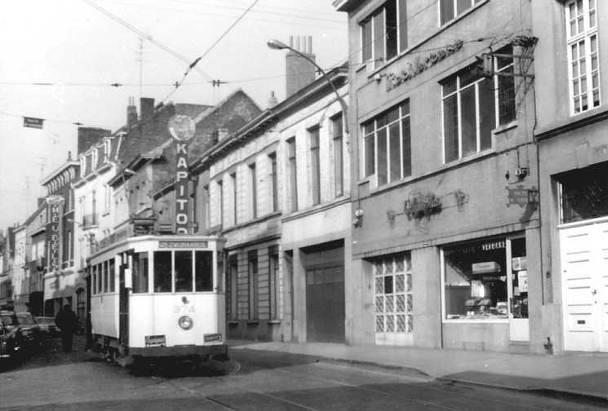 Nog in de jaren 60tig werd er een winkel van de COOP geopend.