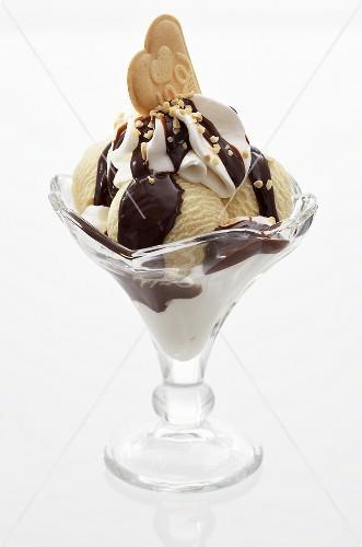 nagerechten - desserts Sorbet Kolonel Sorbet Colonel 8,00 Tarte Tatin met vanille ijs Tarte Tatin avec glace vanille 8,00 Dame Blanche Dame