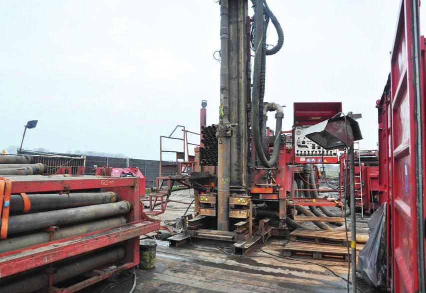 Omdat in Postel de Boomse Klei ongeveer 100 meter dieper gelegen is dan in de buurt van het ondergrondse laboratorium HADES (op de terreinen van SCK in Mol), kunnen de geomechanische eigenschappen