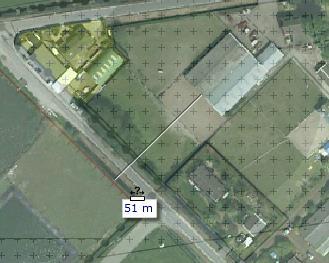 punt) 7,0 8,0 5 Planlocatie (meest oostelijke punt) 6,2 8,0 geurnorm (ou E/m 3 ) Uit de resultaten blijkt dat de woonwagens en Zesde Tochtweg 1b al beperkend zijn voor de geschetste