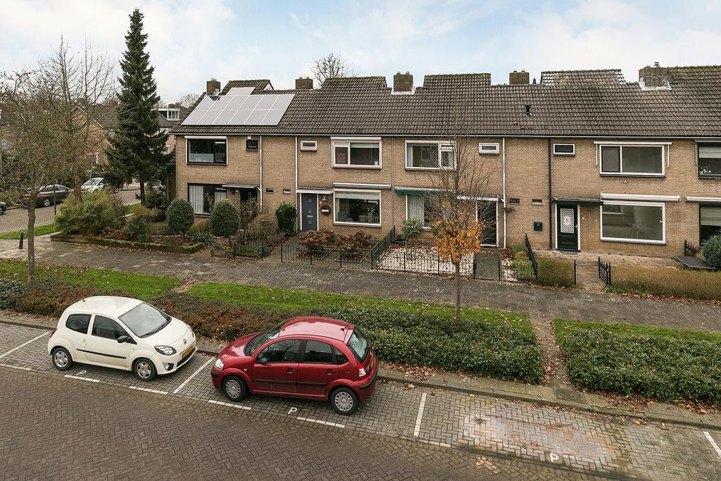 Woninginformatie van Ghentstraat 24 - Oud-Beijerland Aanvaarding in overleg Vraagprijs 219.