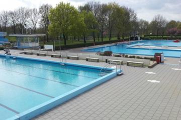 Kort nieuws Waterpolo Nieuws over de trainingen "Tot aan de meivakantie trainen we allemaal gewoon in De Peppel (laatste training donderdag 26 april).