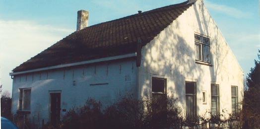 RICHTLIJNEN BEELDKWALITEIT BAARLAND, GEDEELTE SLOTHOEVE referentiebeelden deelgebied de voormalige boerderij voormalige boerderij Ruimtelijke samenhang - In verband met de ruimtelijke samenhang is