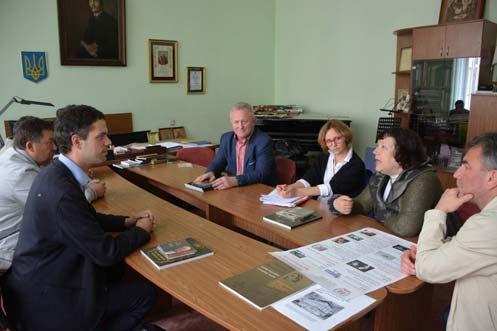 Lviv, Kiev en Zittomir Peter François trok naar Oekraïne op uitnodiging van de Oekraïense Ambassade te Brussel.