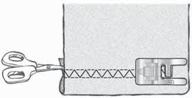 Maak in dergelijke gevallen dan ook gebruik van het hulpstuk om de hoogte van de te naaien naad tijdens het naaien te compenseren.