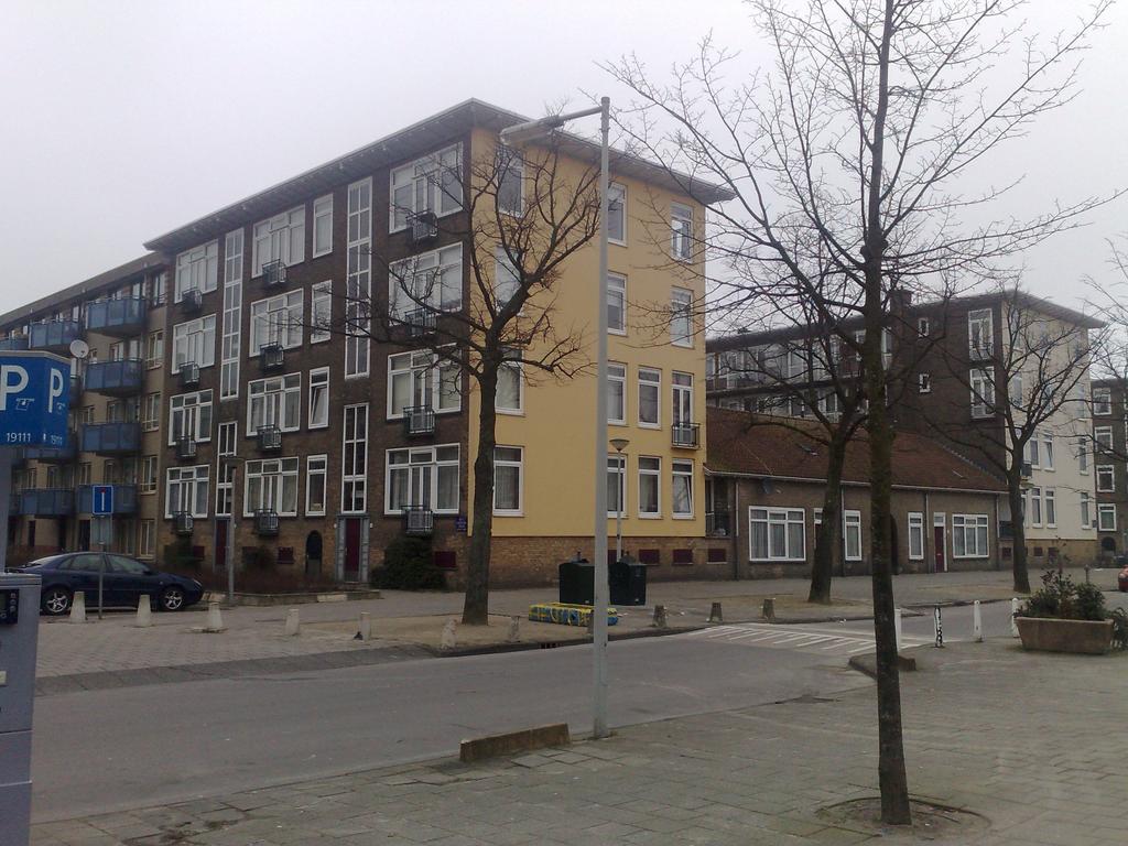 in de 19de eeuw rond het centrum is gebouwd.