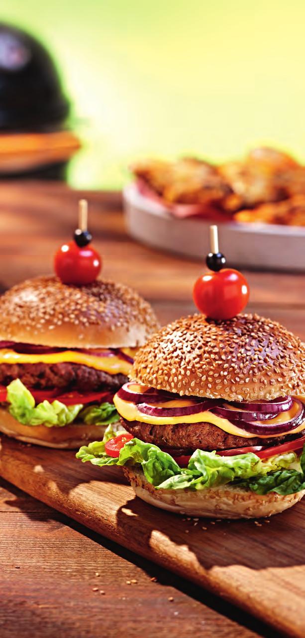 Onze BBQ pakketten Al deze pakketten zijn te bestellen vanaf 12 personen. m.u.v. vegetarischeen kinder pakketten Barbecue Burger Party Stel uw eigen perfecte hamburger samen!