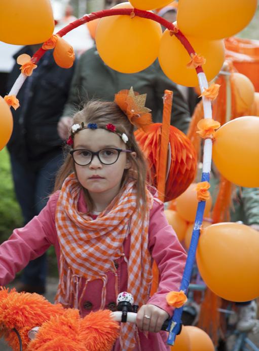 Bij toekenning van specials aan sponsoren heeft de hoofdsponsor (hoger betalende sponsor) voorrang op