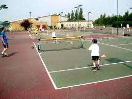 Mini Tennis Mini-tennis oefening Graad 2 Dinsdae 13:30 Graad 3 Dinsdae 14:00 Cornelia