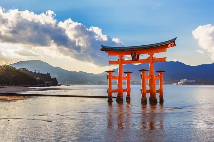 door de Japanners verkozen tot 1 van de drie mooiste panorama s van het land en is met gevolg waarschijnlijk de meest gefotografeerde plaats van het land.