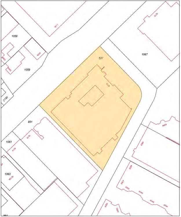 015 m² Parkeergelegenheid High Tech : Op eigen terrein zijn ca 80 parkeerplaatsen beschikbaar. : Dit bedrijfsobject biedt vele gebruikstoepassingen.