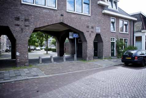 Jonge wijk, dichtbij de binnenstad Profiel van de wijk in 2010 Tuinwijk bestaat uit drie duidelijk te onderscheiden buurten, namelijk de Studentenbuurt (in bezit van Lefier en deels koopwoningen), de