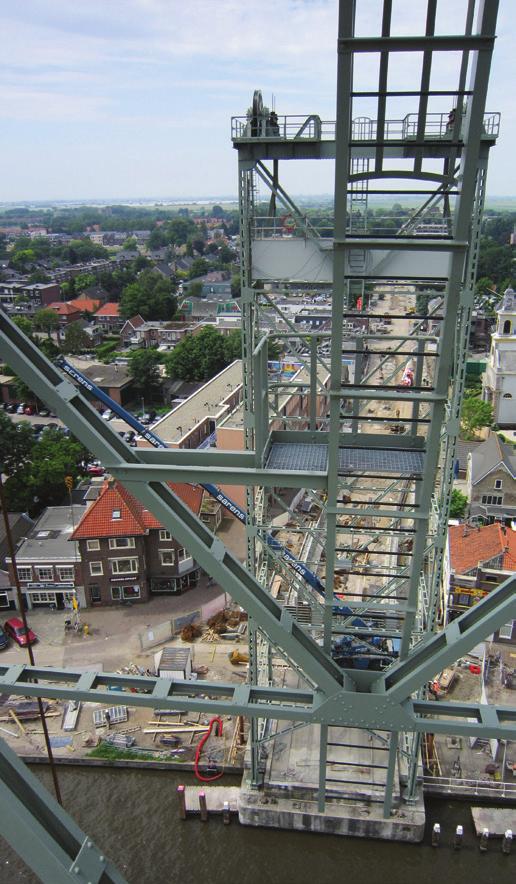 Risicobeoordeling en CE Monument: Hefbrug Waddinxveen gemoderniseerd De hefbrug Waddinxveen is een monument dat niet voldeed aan de laatste stand der techniek, zoals de aansturing van de brugbeweging.