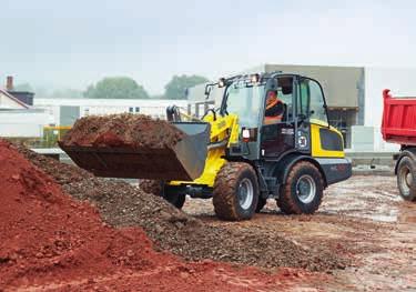 000 kg Motorvermogen 75 kw 86 kw Ideaal voor werken in de binnenstad, dankzij de motortechnologie die voldoet aan de geldende emissienorm fase IIIB Door de