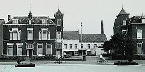 foto: Beeldbank Zeeuwse Bibliotheek Na een aantal verhuizingen kwamen ze in bovenstaand fabriekspand terecht. Het was een oude bierbrouwerij waar maar 1x bier was gebrouwen.