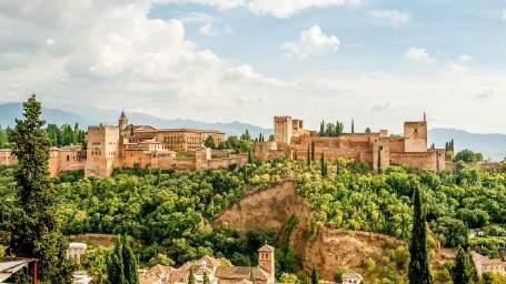 Alhambra, Generalife en Albaycín in Granada: Het Alhambra en Generalife in Granada zijn artistieke creaties die