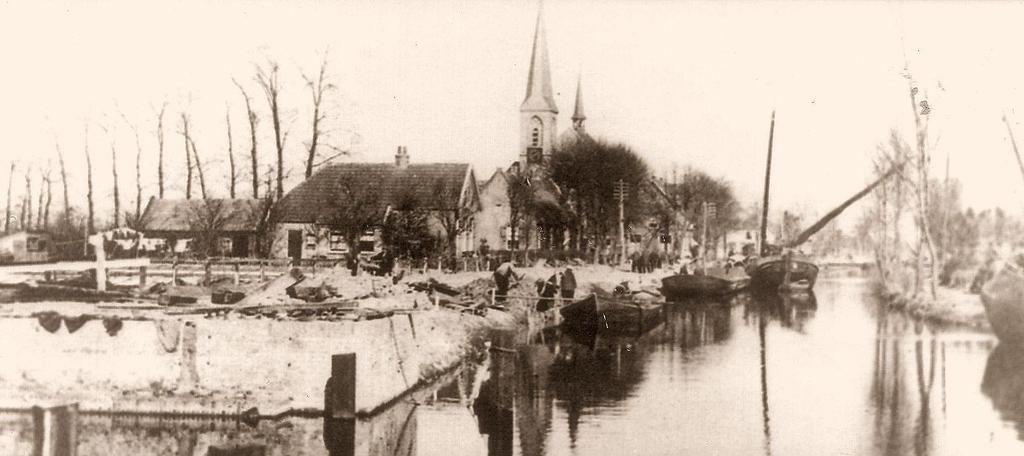 4 Historie Langewijk Langewijk Baron Van Dedem startte in 1812 met het graven van een dwarswijk; het kreeg de naam