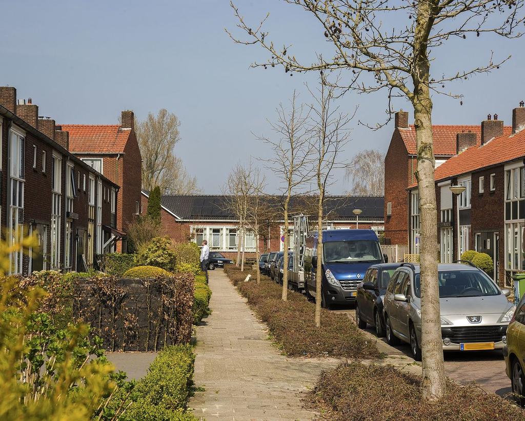 Soort eengezinswoning Bouwjaar 1956 Type tussenwoning Tuin achtertuin, voortuin Kamers 4 Woonoppervlakte 95 m² Perceeloppervlakte