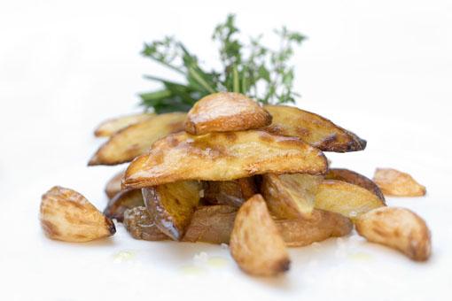 lekkers Kalkoenrollade - truffelsaus Geroosterde aardappeltjes - rozemarijn Prijs: 27,50 per persoon Menu 2 Onderstaande kerstbuffet zijn te bestellen vanaf minimaal 4 personen.