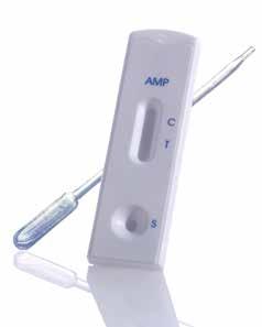 Bij elke test wordt een mini-pipet geleverd, waarmee u 3 druppels bloed in de opening van de testcassette dient te laten vallen.