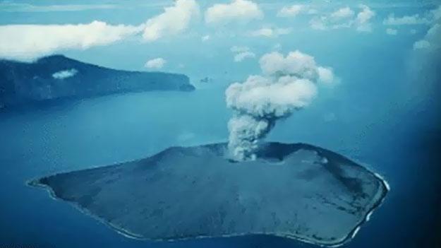 Deze vulkaan barstte in 883 met veel geweld uit.