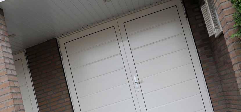 Design, isolatie en gebruiksgemak Het assortiment garagedeuren is met de introductie van de Luxe-Line Twin en Single enorm uitgebreid: De Luxe-Line Twin is DE perfecte openslaande garagedeur.