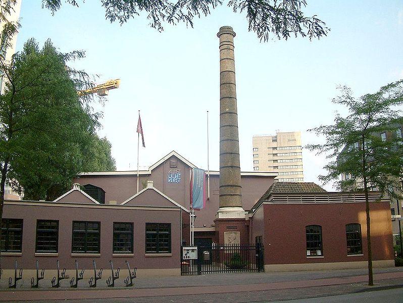 Industrialisatie 19 e eeuw Eindhoven Eindhoven maakindustrie: Tabak, linnen, lucifers