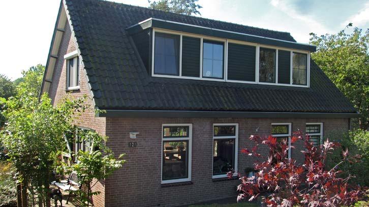 Voorweg 121 Woonhuis, oorspronkelijk uit 1895, verbouwd in 1956 Het woonhuis heeft na de verbouwing in de jaren vijftig de eenvoudige traditionele architectuur behouden en levert